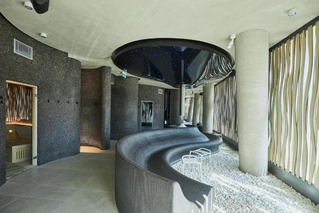 Wave Resort&spa Elegance With Sea View